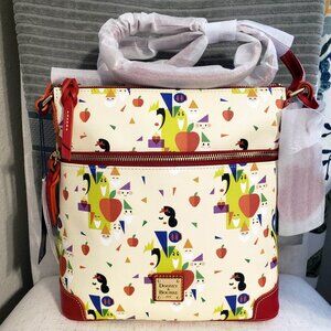 Disney Snow White Crossbody Bag Dooney & Bourke- Snow White Centered!